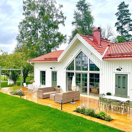 Bastuviken Bed And Breakfast Уппсала Экстерьер фото